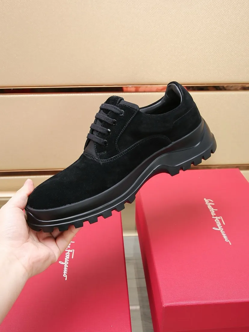Men's men's shoes💰P660💰🔥《Ferragamo》👏Latest • High-end top brand luxury ~ purchasing agency, top quality ~. New fashionable business men's shoes🔜The uppers are made of original first-layer suede cowhide➕cowhide·lining, with fine workmanship. The original stylish and soft combination wear-resistant and non-slip outsole is light and comfortable on the feet. The real thing looks better in real photos. Number of yards: 38--44 (45 and 46 can be customized)